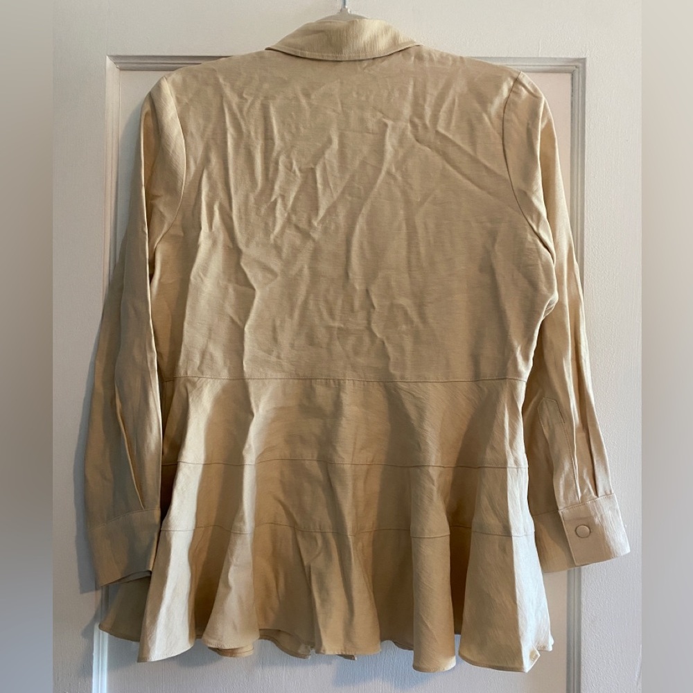 Tuckernuck Pomander Place Ashlen Tiered Ruffle Button Up Blouse Tan Size Small - Picture 5 of 11